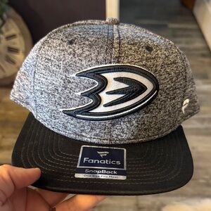 NWT Fanatics Anaheim Ducks Black Snapback Hat